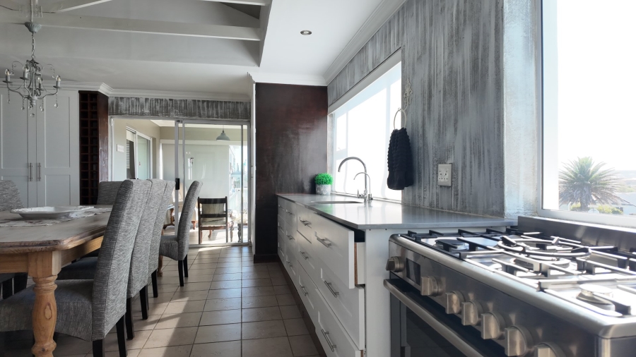 7 Bedroom Property for Sale in Stilbaai Wes Western Cape